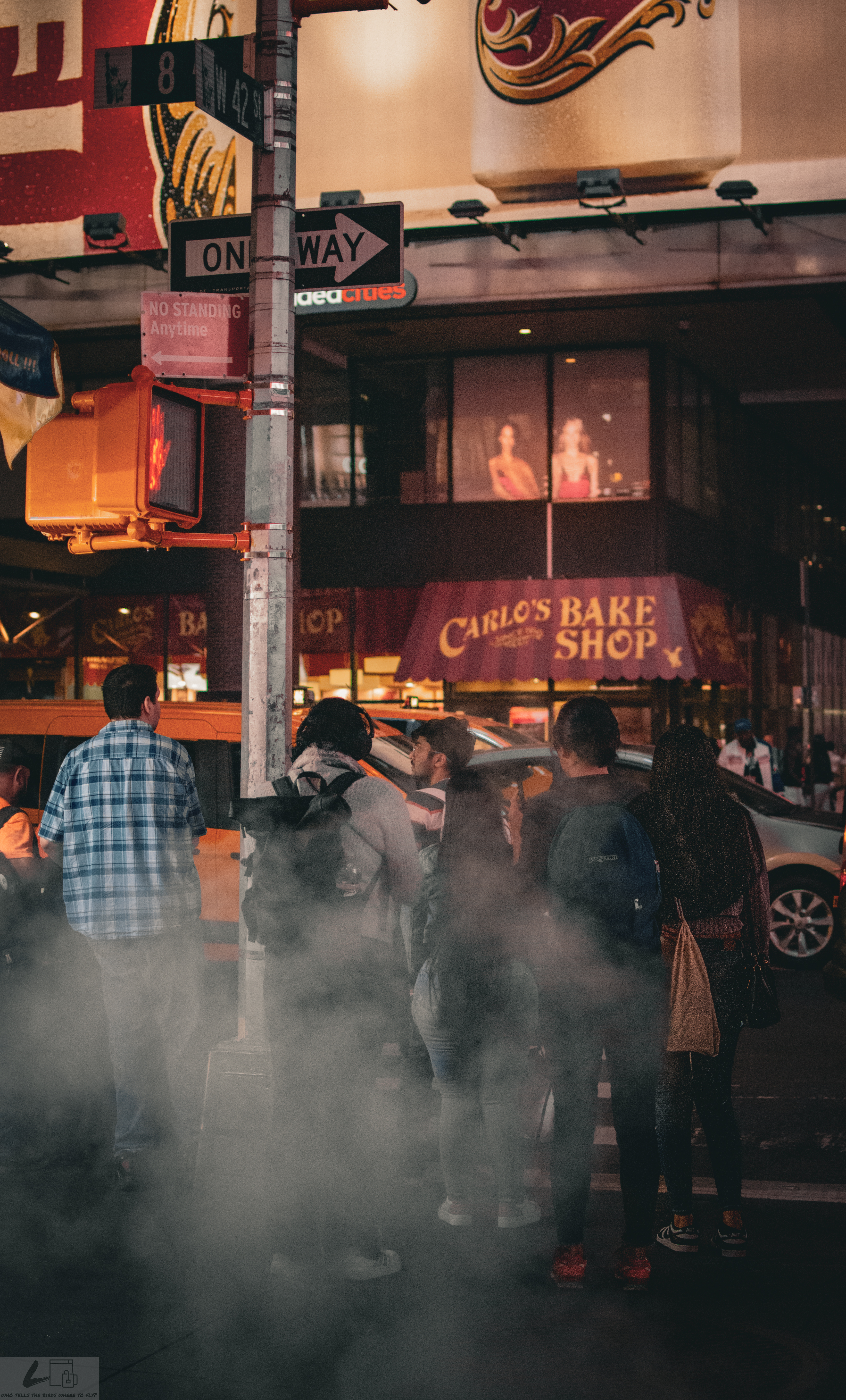 धुवाँमा चलेको सहर